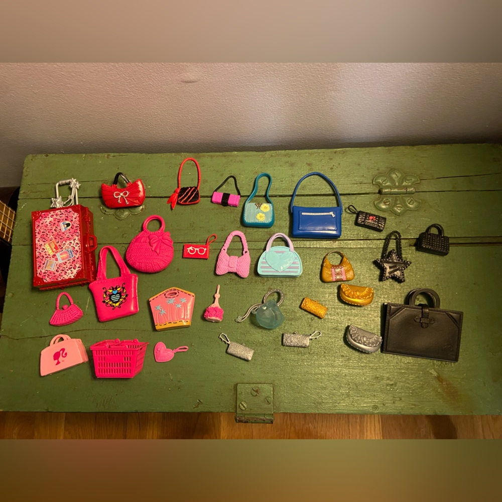 Lot of Barbie bags (28 pcs)